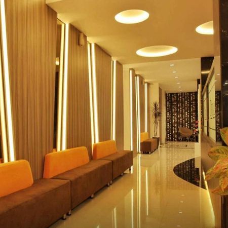 Deivan Hotel Padang  Exterior foto