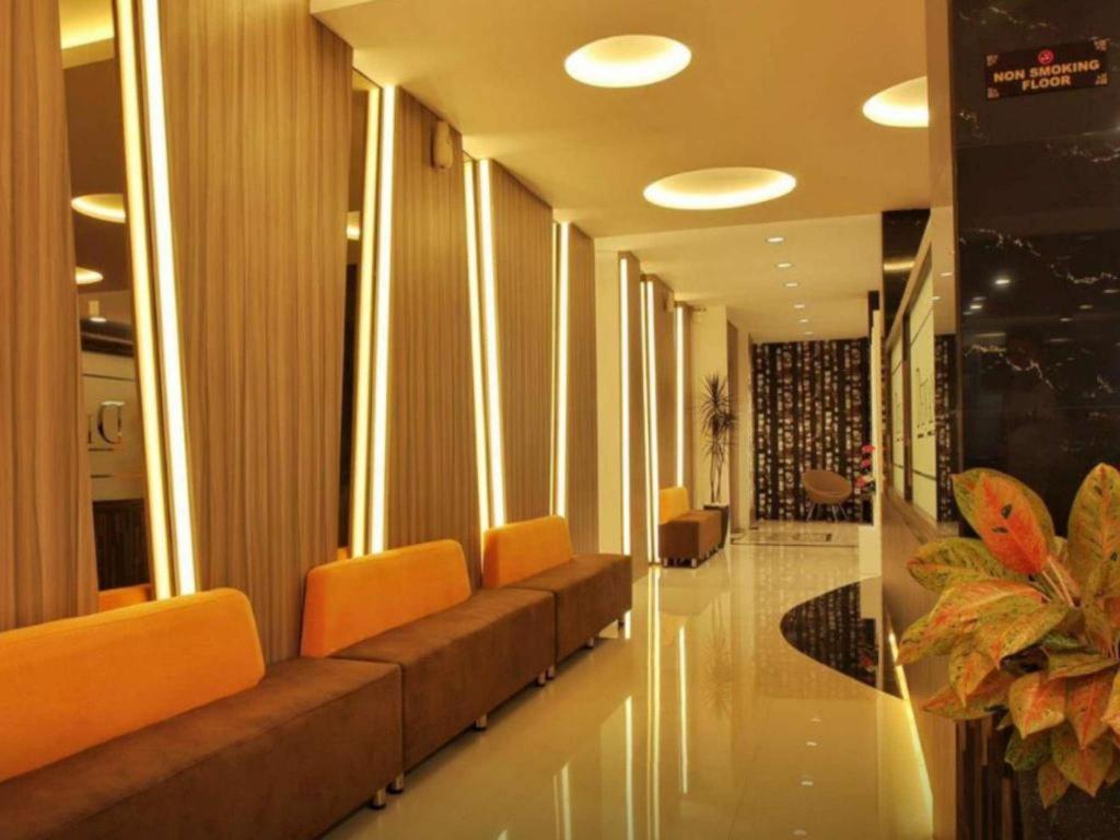Deivan Hotel Padang  Exterior foto